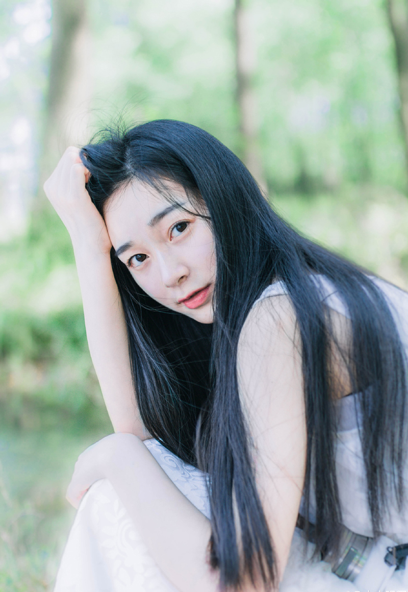 击败不等于击倒，跌倒了，爬起来，想一想，为什么跌倒了，然后继续努力，把让自己跌倒的石头搬掉或绕过去，不就解决问题了吗！